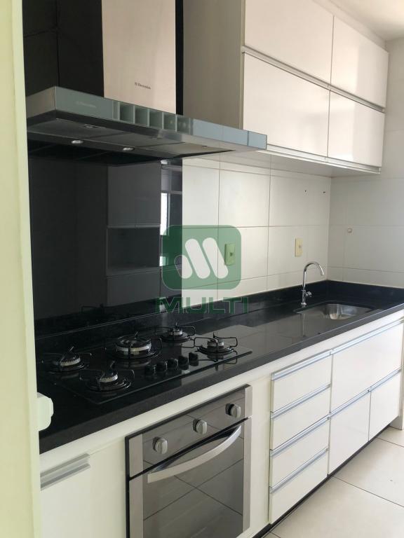 Apartamento à venda com 2 quartos, 72m² - Foto 5