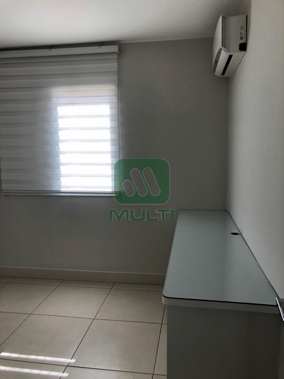 Apartamento à venda com 2 quartos, 72m² - Foto 9