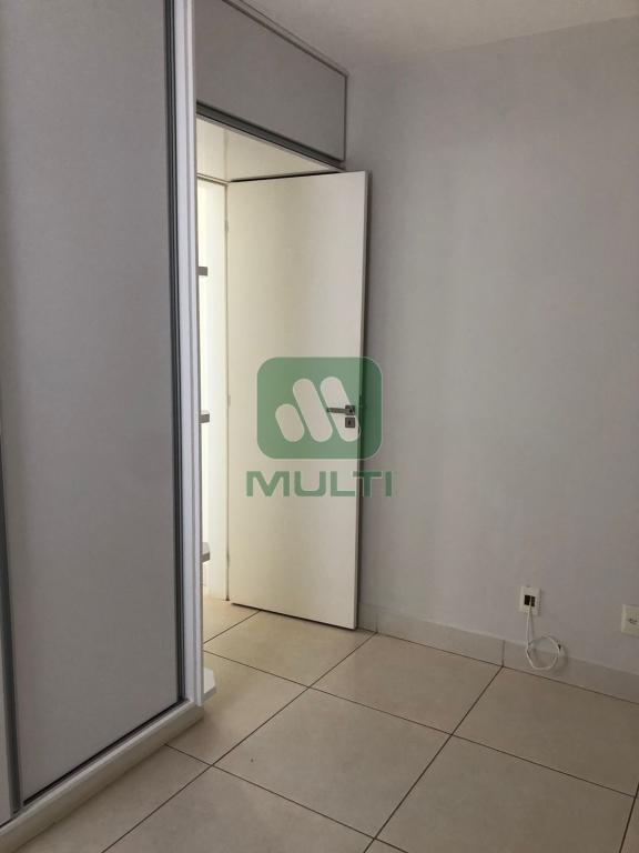 Apartamento à venda com 2 quartos, 72m² - Foto 10