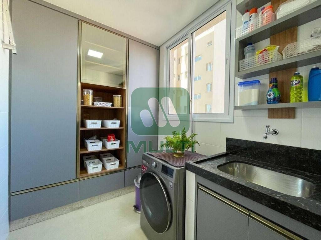 Apartamento à venda com 3 quartos, 125m² - Foto 11