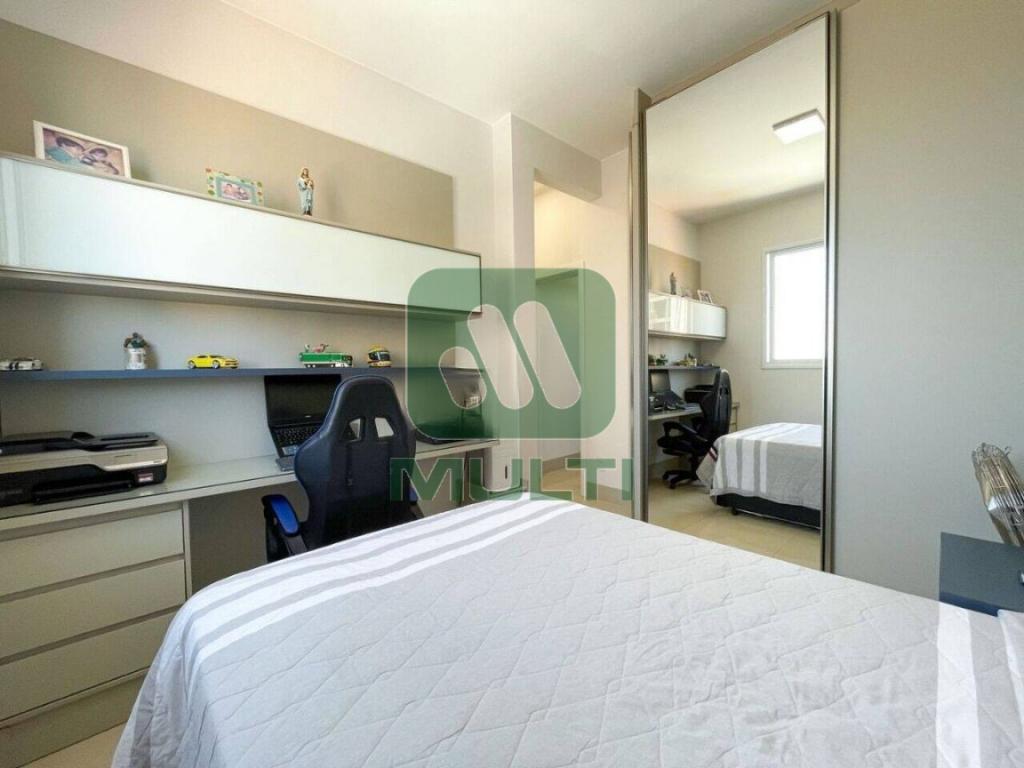 Apartamento à venda com 3 quartos, 125m² - Foto 15