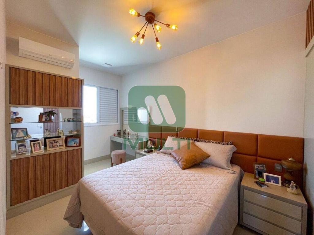 Apartamento à venda com 3 quartos, 125m² - Foto 19