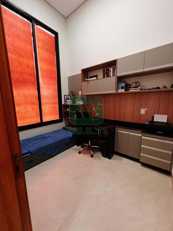 Casa de Condomínio à venda com 3 quartos, 225m² - Foto 12