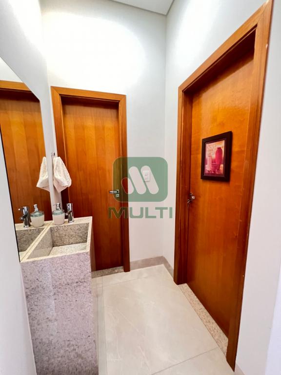 Casa de Condomínio à venda com 3 quartos, 225m² - Foto 20