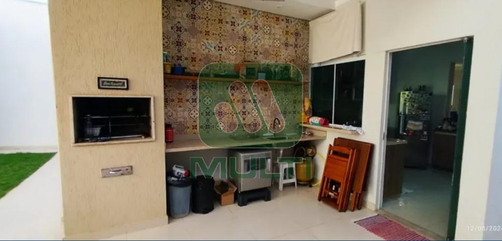 Casa à venda com 3 quartos, 160m² - Foto 18