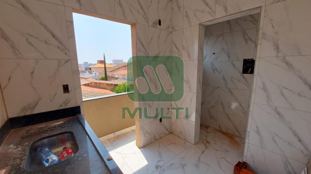 Apartamento à venda com 3 quartos, 60m² - Foto 2