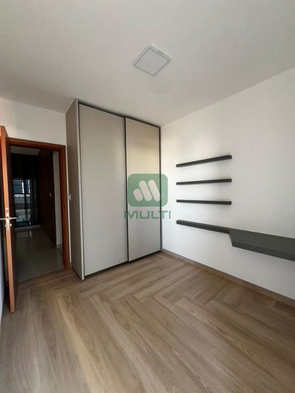 Apartamento à venda com 3 quartos, 110m² - Foto 13