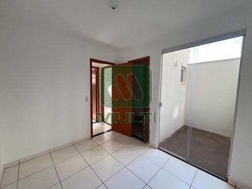 Apartamento à venda com 2 quartos, 61m² - Foto 9