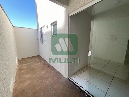 Apartamento à venda com 2 quartos, 61m² - Foto 13