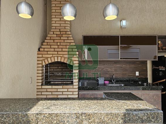 Casa à venda com 3 quartos, 230m² - Foto 23