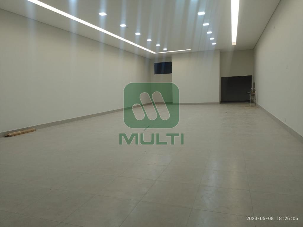 Prédio Inteiro à venda com 1 quarto, 213m² - Foto 1