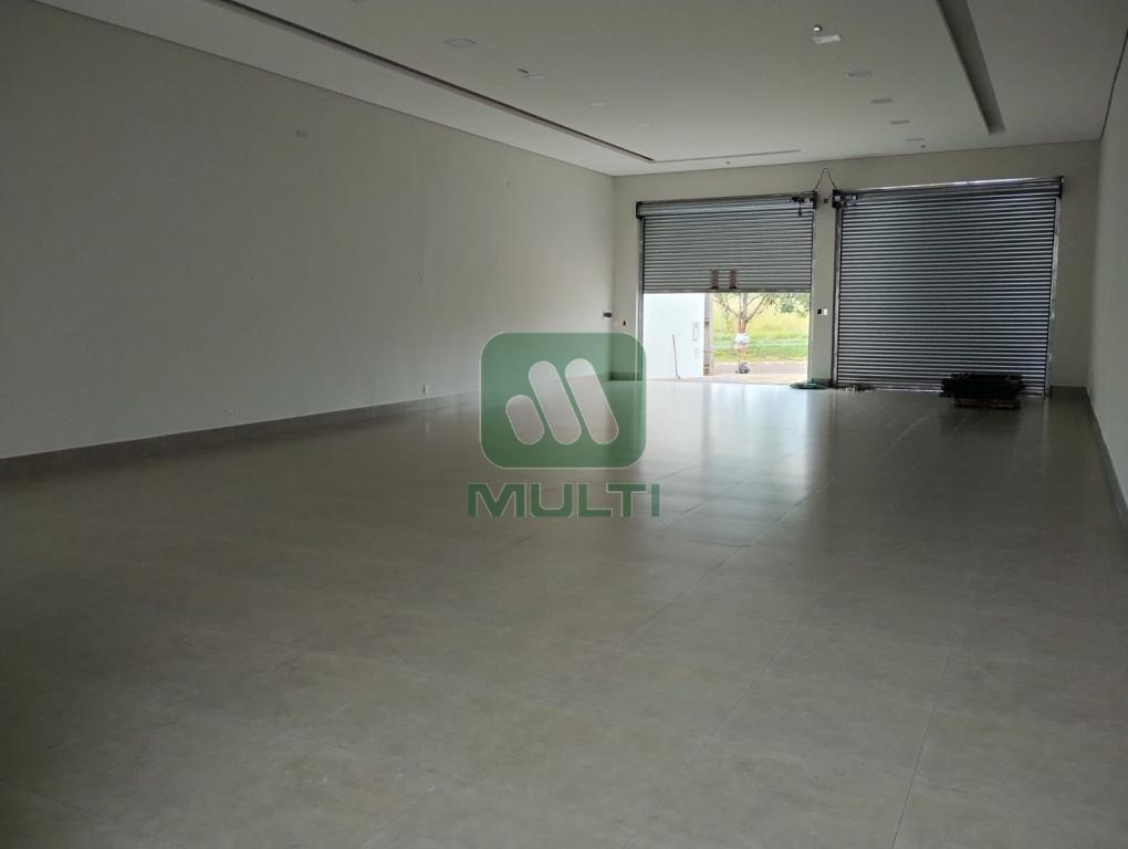 Prédio Inteiro à venda com 1 quarto, 213m² - Foto 3