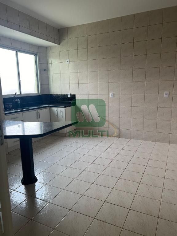 Apartamento à venda com 3 quartos, 110m² - Foto 4