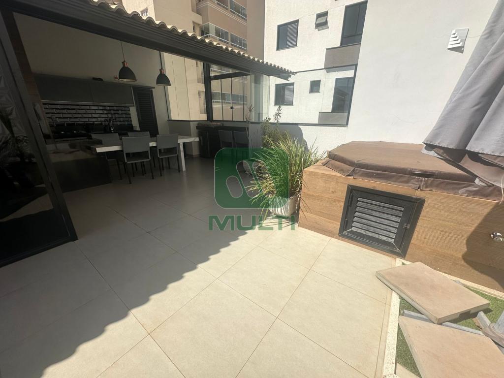 Apartamento à venda com 3 quartos, 162m² - Foto 4