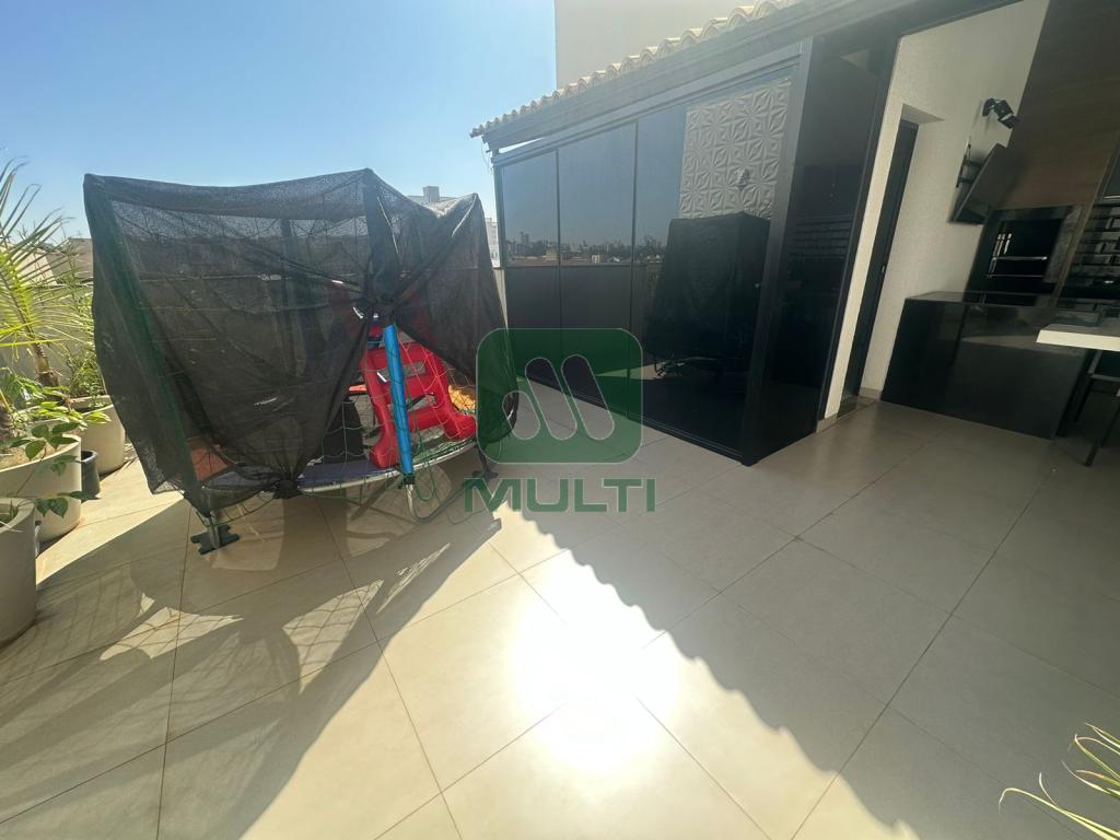 Apartamento à venda com 3 quartos, 162m² - Foto 6