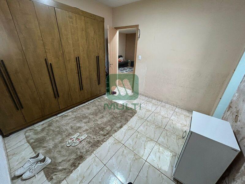 Casa à venda com 3 quartos, 178m² - Foto 7