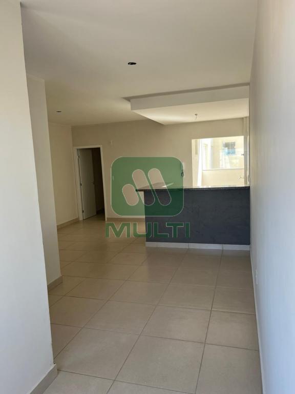 Apartamento à venda com 2 quartos, 69m² - Foto 1