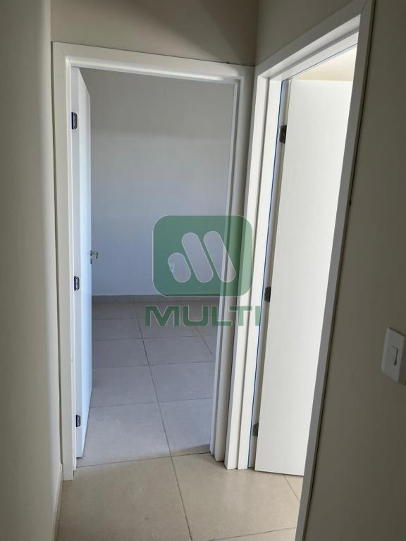 Apartamento à venda com 2 quartos, 69m² - Foto 6