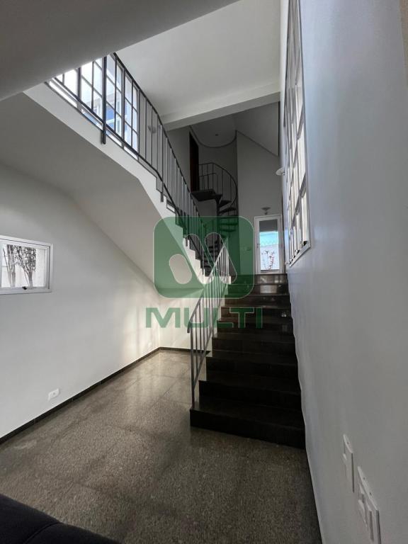 Casa à venda com 5 quartos, 385m² - Foto 6