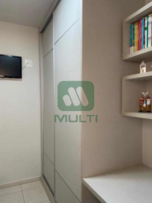 Apartamento à venda com 2 quartos, 54m² - Foto 3