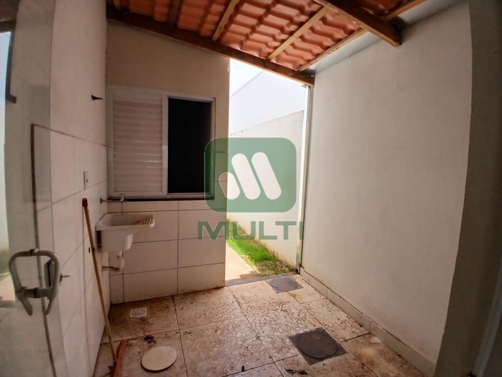 Casa à venda com 2 quartos, 63m² - Foto 20