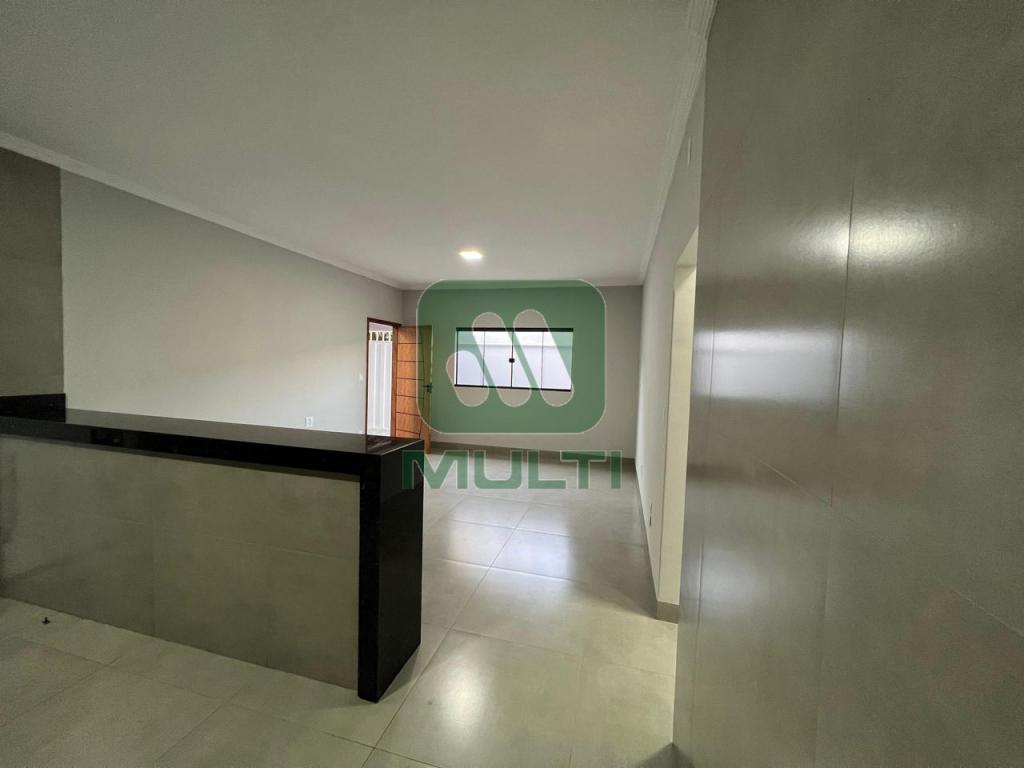 Casa à venda com 1 quarto, 110m² - Foto 1