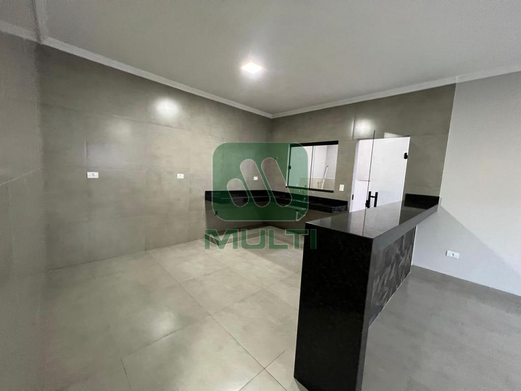 Casa à venda com 1 quarto, 110m² - Foto 4