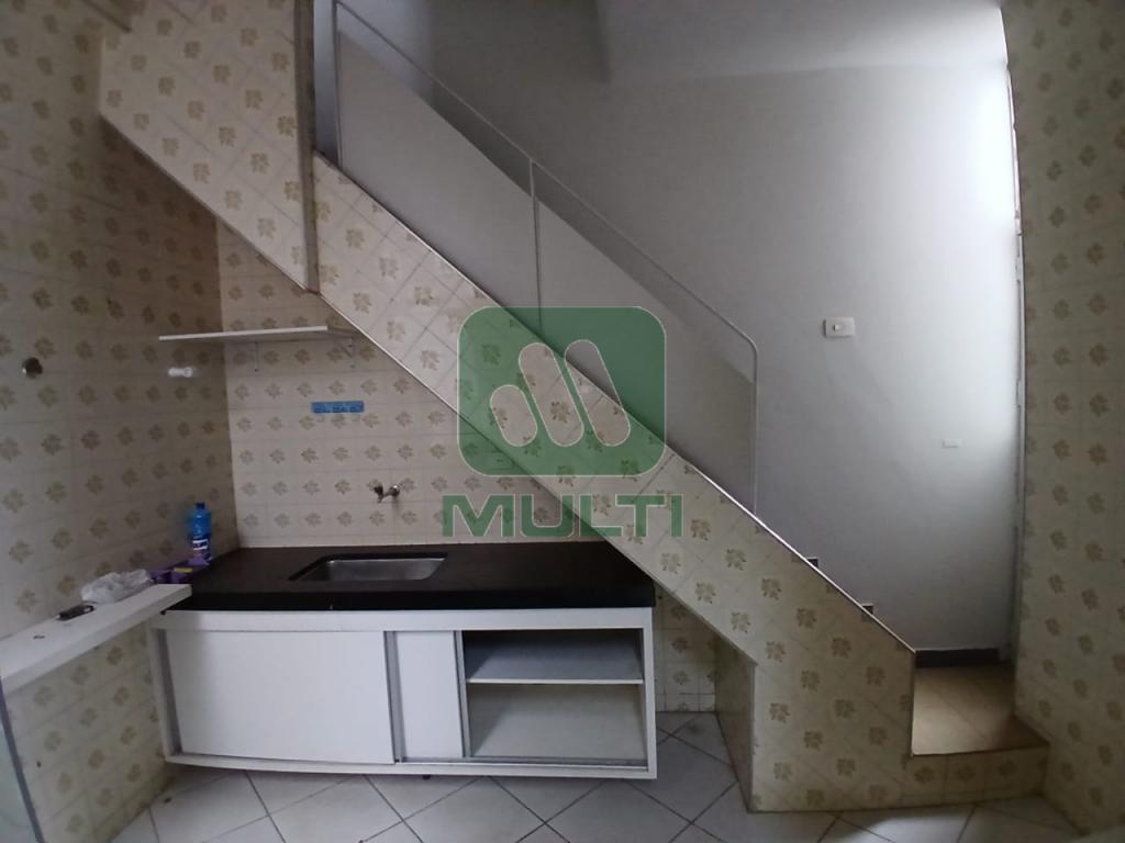 Prédio Inteiro à venda com 6 quartos, 203m² - Foto 10