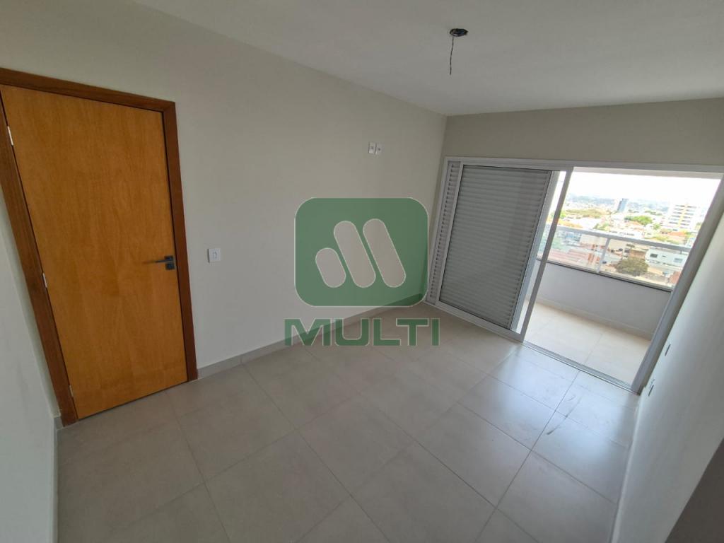 Apartamento à venda com 3 quartos, 110m² - Foto 11