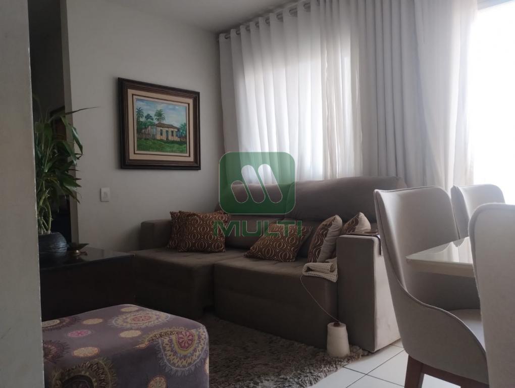 Apartamento à venda com 3 quartos, 71m² - Foto 1