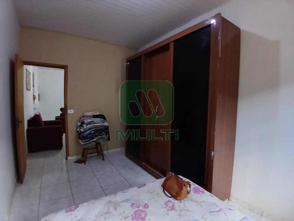 Casa à venda com 3 quartos, 182m² - Foto 18