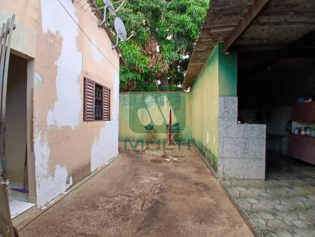 Casa à venda com 3 quartos, 182m² - Foto 23