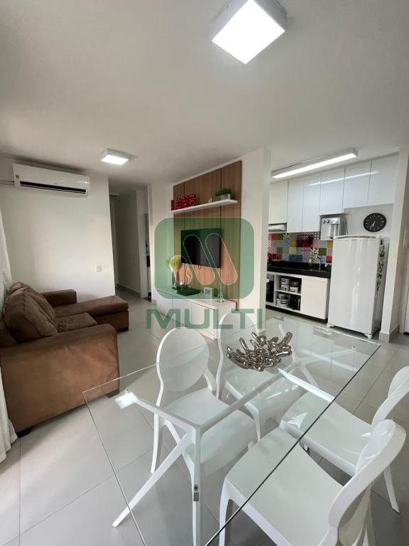 Apartamento à venda com 3 quartos, 72m² - Foto 3