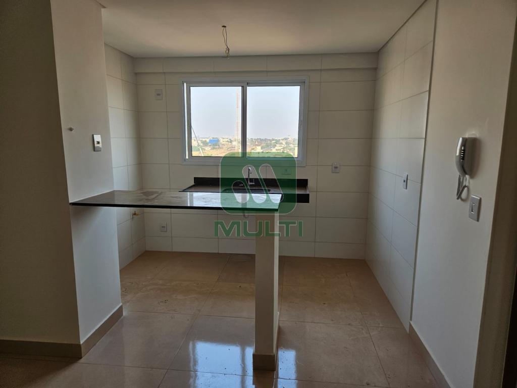 Apartamento à venda com 2 quartos, 45m² - Foto 2