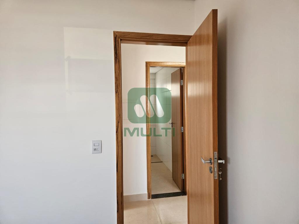 Apartamento à venda com 2 quartos, 45m² - Foto 5