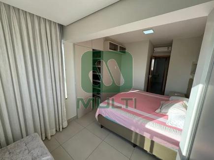 Apartamento à venda com 3 quartos, 118m² - Foto 19