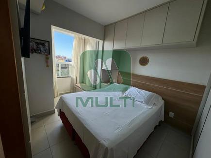 Apartamento à venda com 3 quartos, 118m² - Foto 25