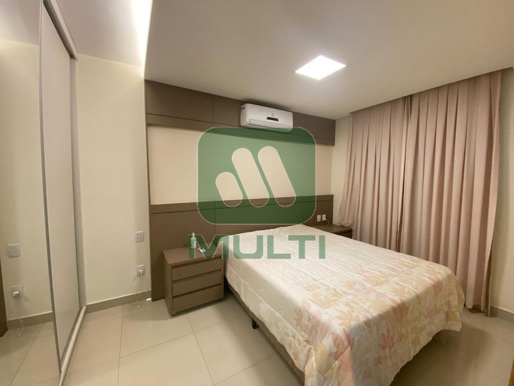 Apartamento à venda com 3 quartos, 90m² - Foto 17