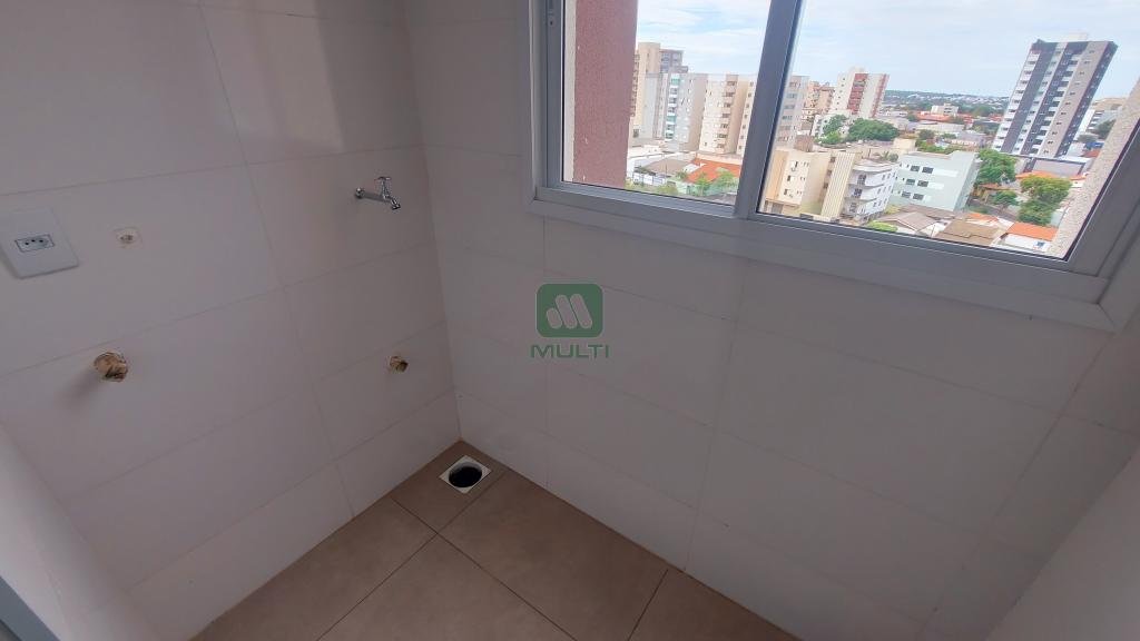 Apartamento à venda com 2 quartos, 64m² - Foto 5