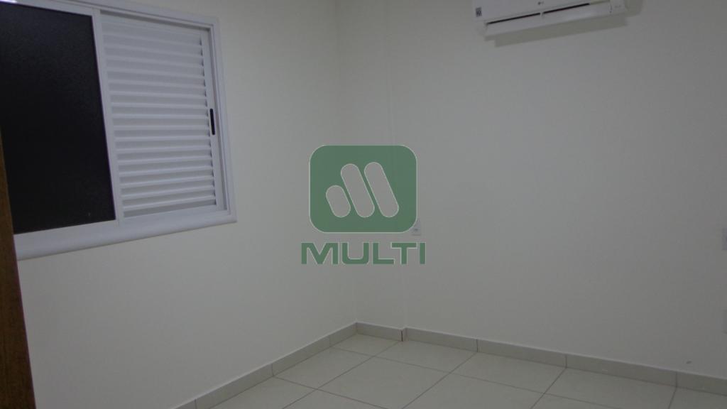 Apartamento à venda com 3 quartos, 94m² - Foto 11