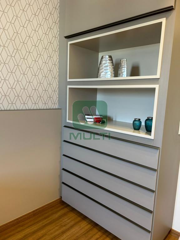 Apartamento à venda com 3 quartos, 168m² - Foto 13