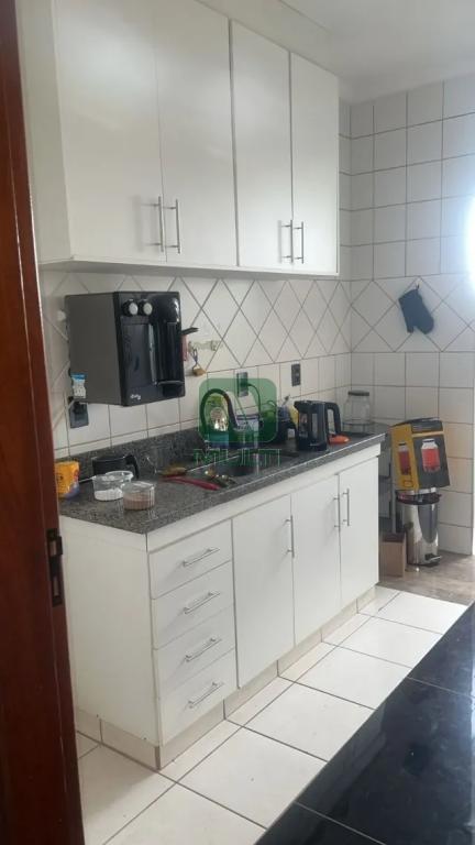 Apartamento à venda com 3 quartos, 78m² - Foto 3