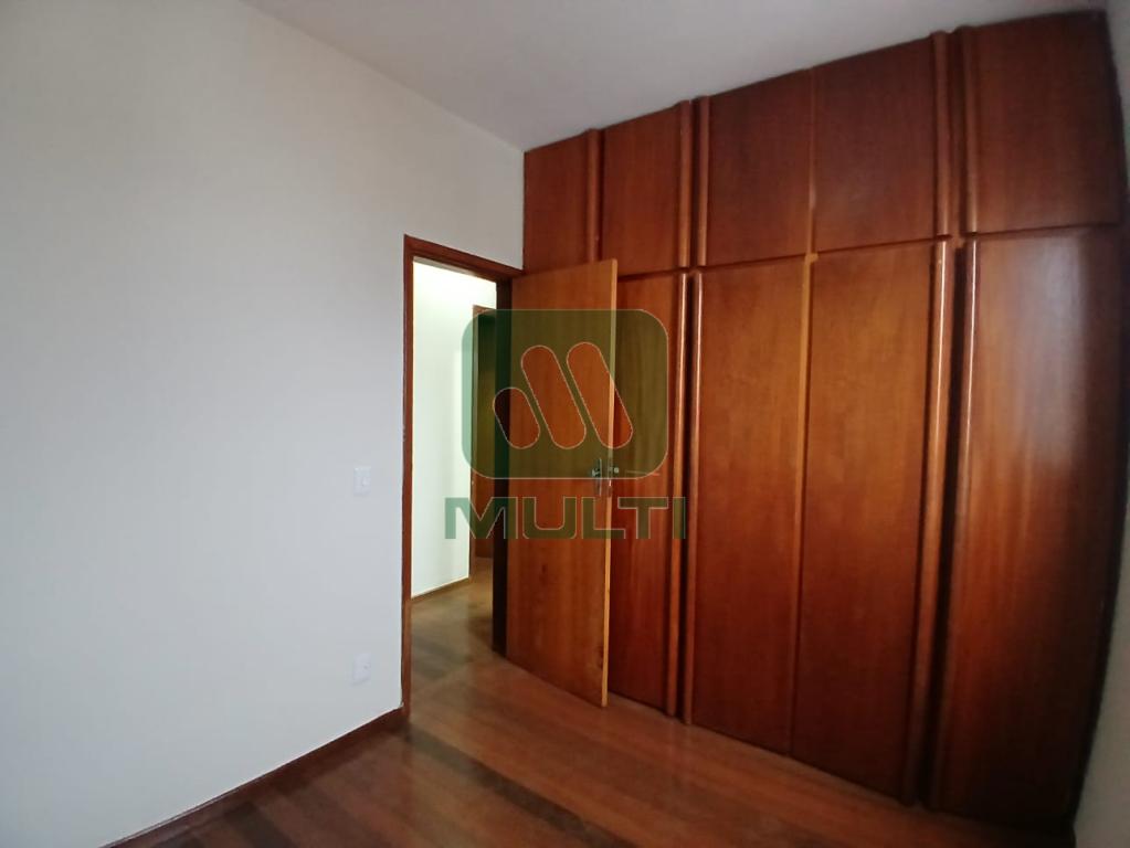 Apartamento à venda com 3 quartos, 96m² - Foto 22