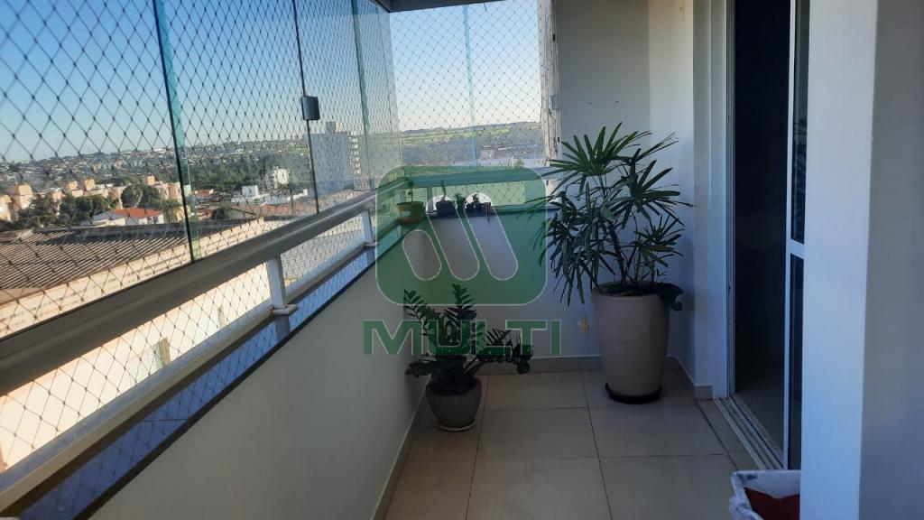 Apartamento à venda com 3 quartos, 103m² - Foto 5