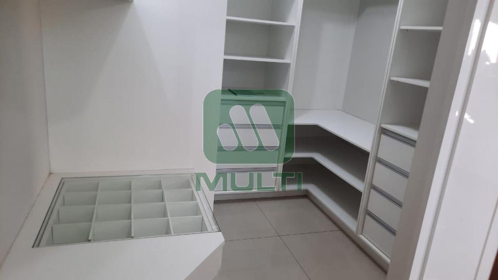 Apartamento à venda com 3 quartos, 103m² - Foto 17