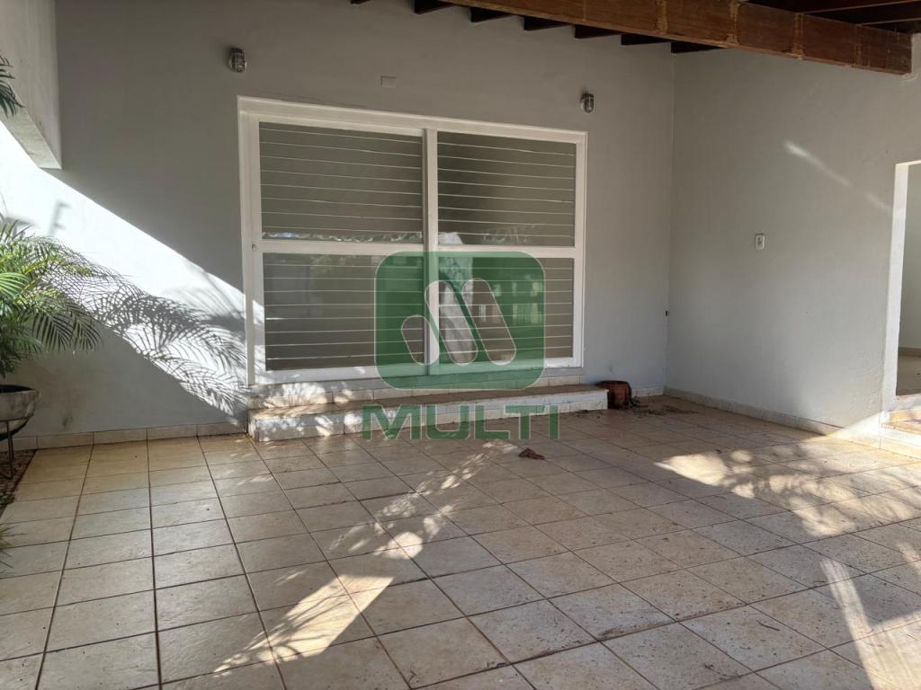 Casa à venda com 4 quartos, 188m² - Foto 14