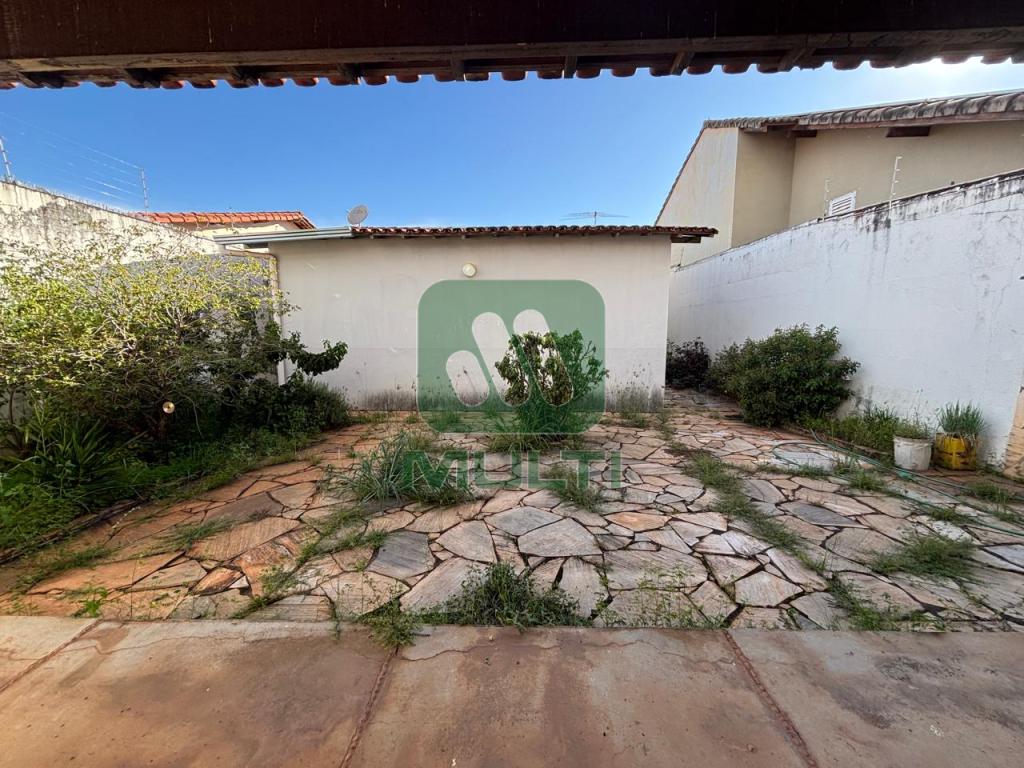 Casa à venda com 4 quartos, 188m² - Foto 18