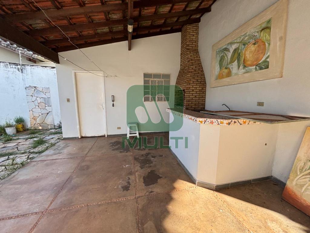 Casa à venda com 4 quartos, 188m² - Foto 20