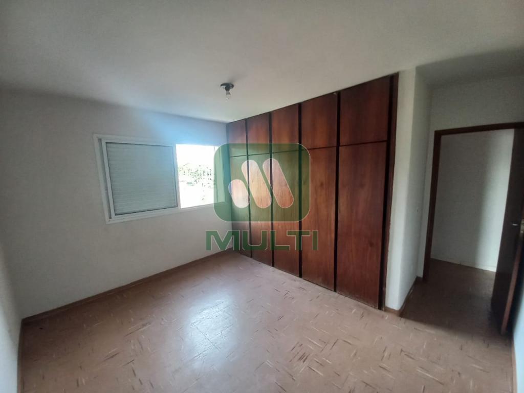 Apartamento à venda com 3 quartos, 139m² - Foto 9