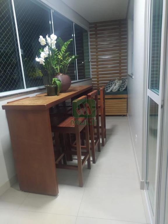 Apartamento à venda com 3 quartos, 112m² - Foto 7